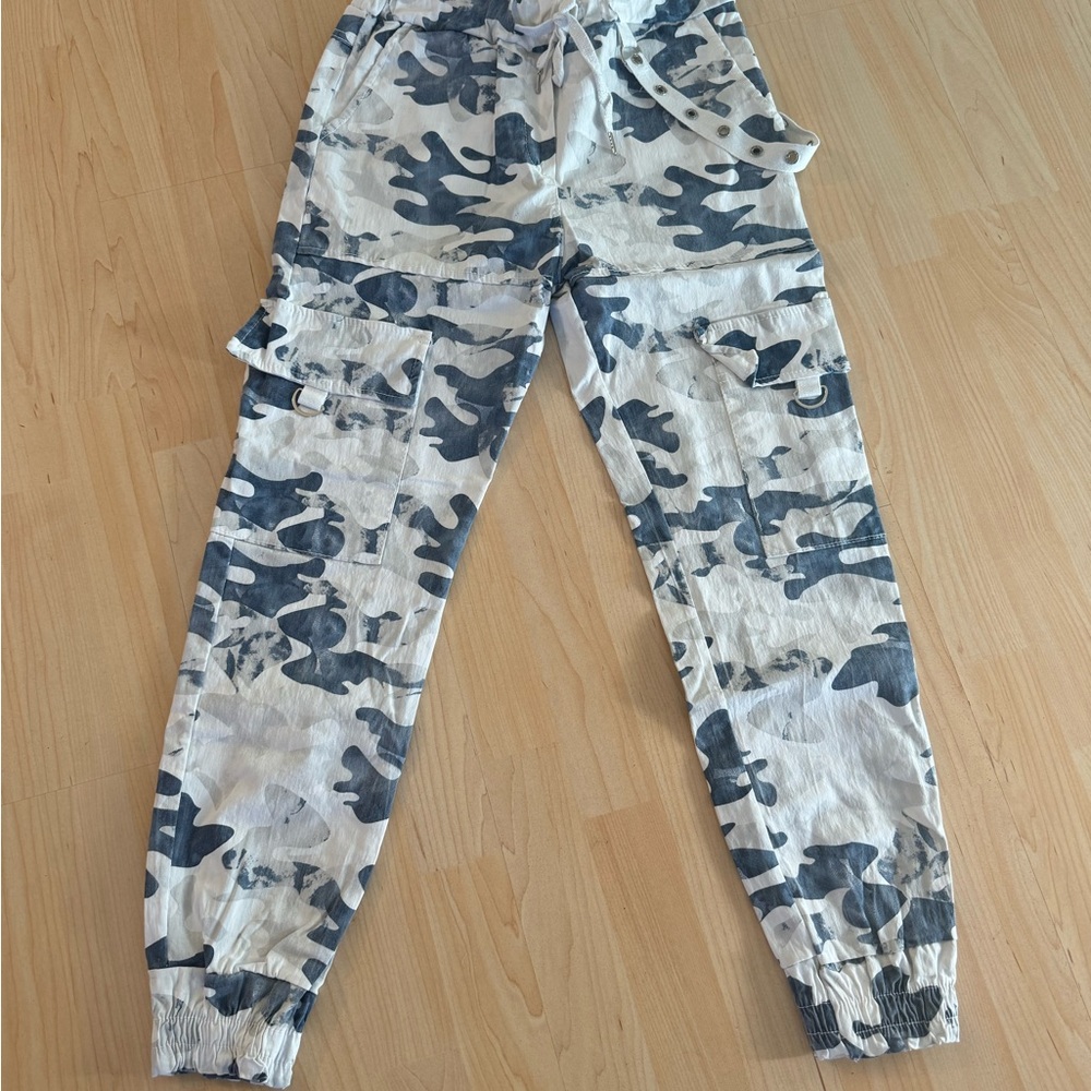 NT by Amati Blue/White Camouflage Pants
One Size Fits All